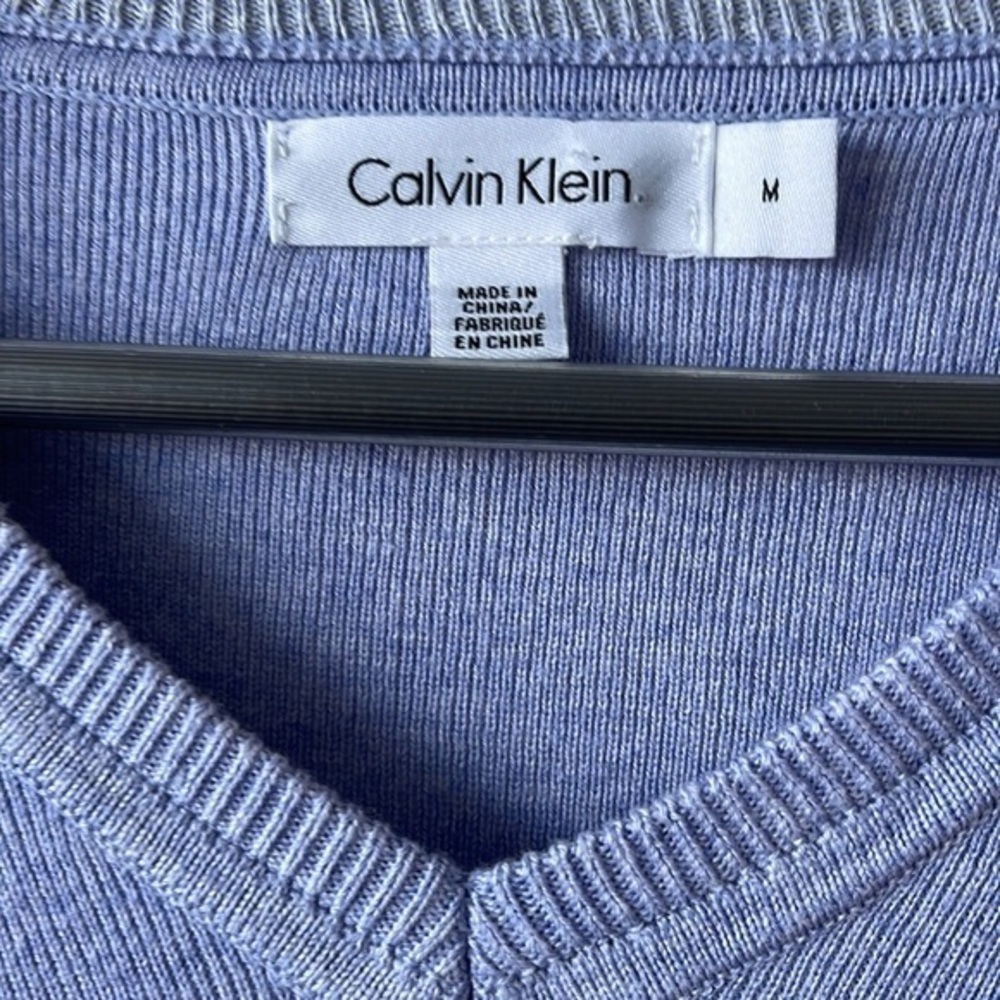 Calvin Klein Vneck amen Sweater size - M - Picture 3 of 5